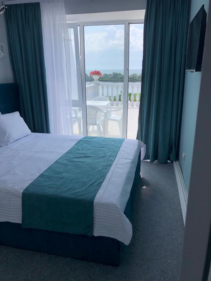 Panorama Briz Hotel Karolino-Buhaz Eksteriør billede