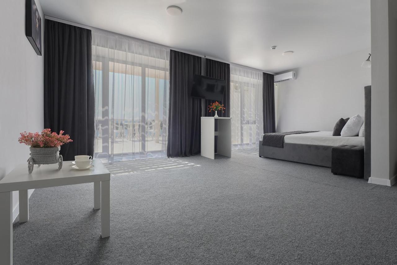 Panorama Briz Hotel Karolino-Buhaz Eksteriør billede