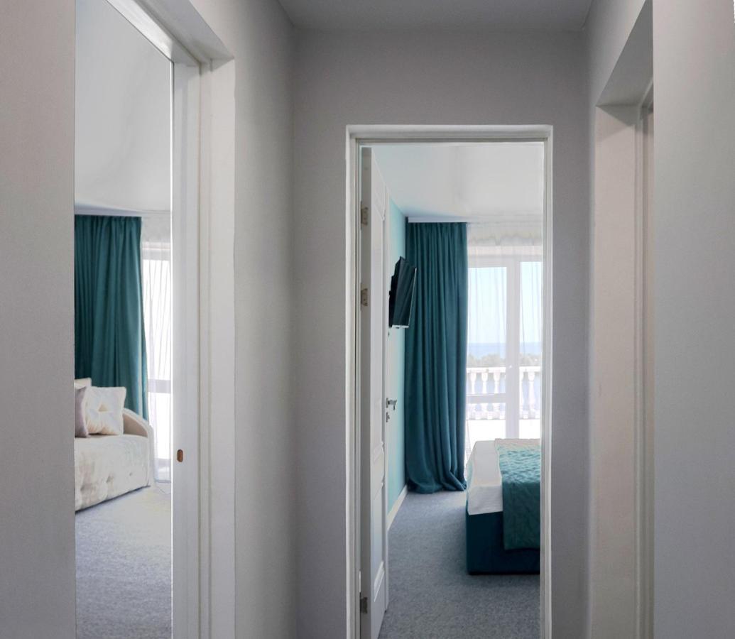 Panorama Briz Hotel Karolino-Buhaz Eksteriør billede