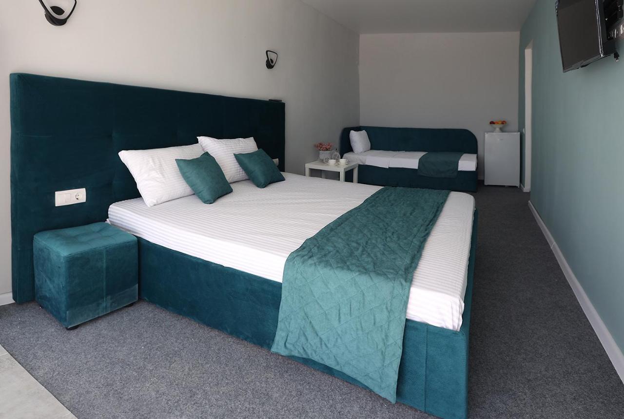 Panorama Briz Hotel Karolino-Buhaz Eksteriør billede
